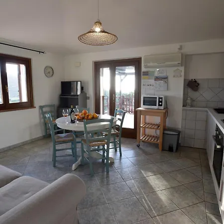 Casa Nel Vigneto Con Vista Mare Apartment *